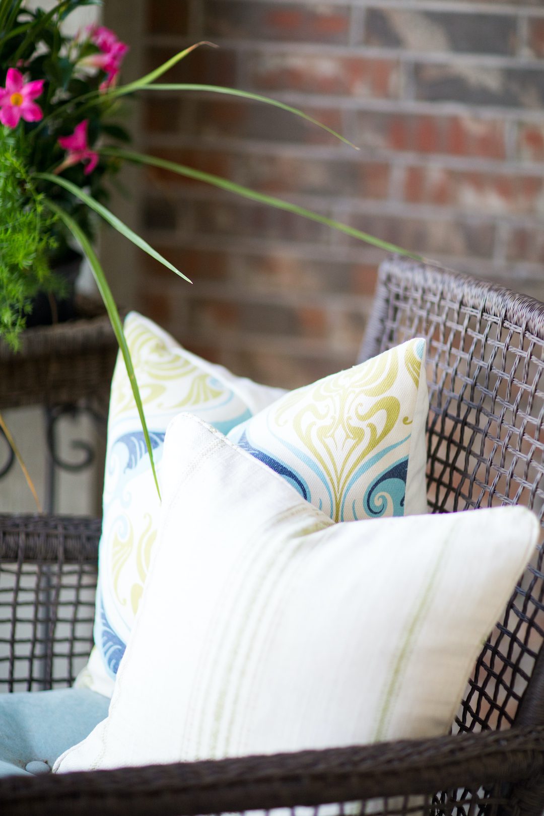 Tips For Decorating Your Porch This Summer